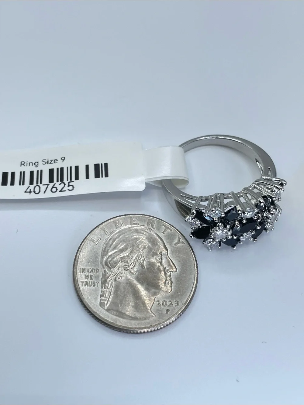 Swarovski Crystal Elements Black White Crystal Floral Cluster Ring Sz 9